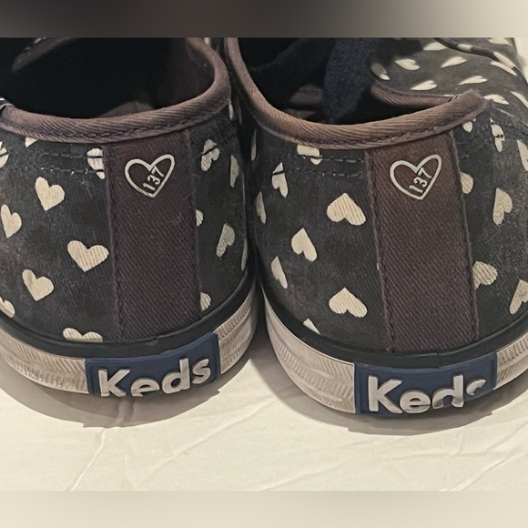 Taylor Swift Keds Women’s Shoes Size 8 Champion Hearts 1989 Trendy Era Swiftie - Picture 6 of 11